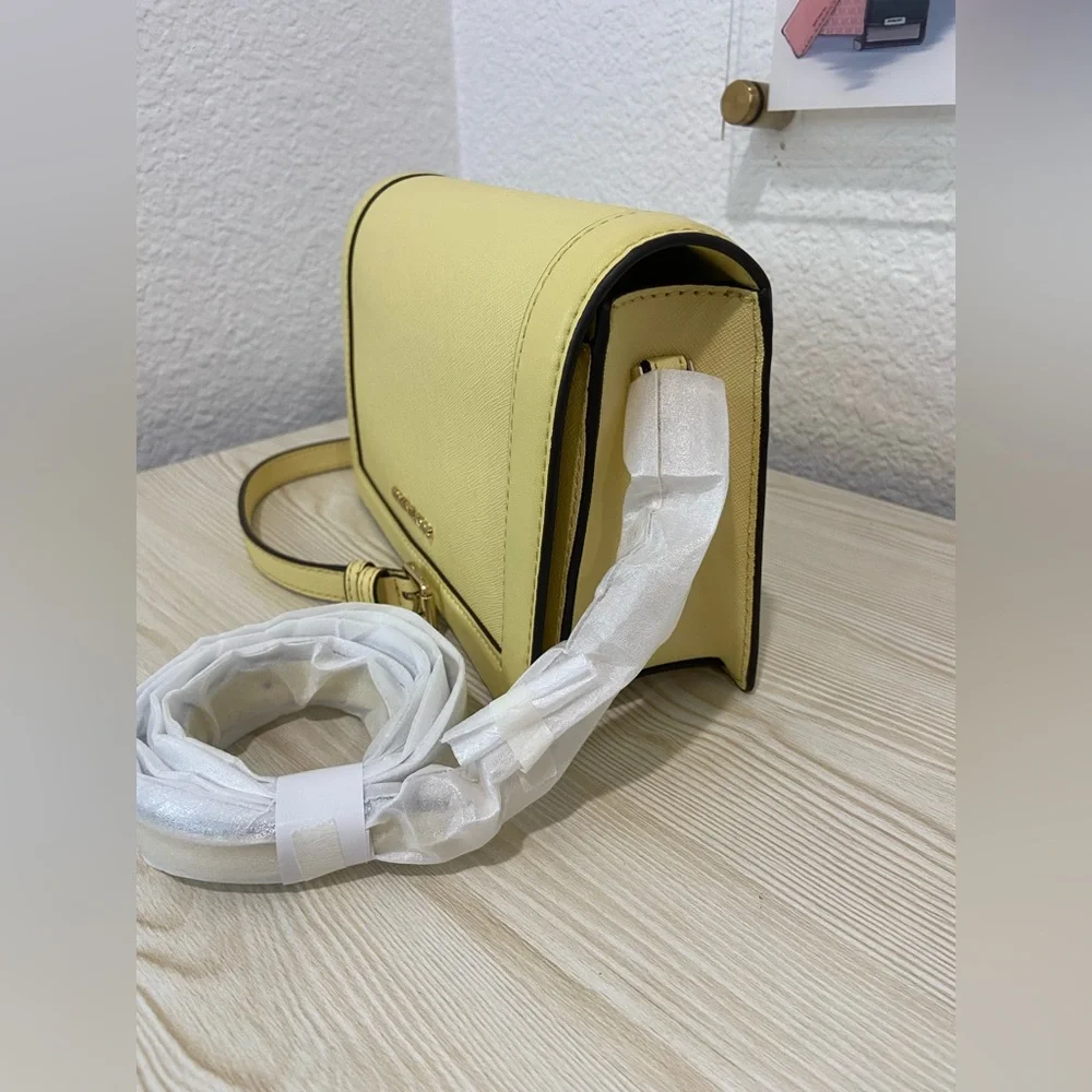 Michael Kors Buttercup Crossbody Bag and Wallet_2
